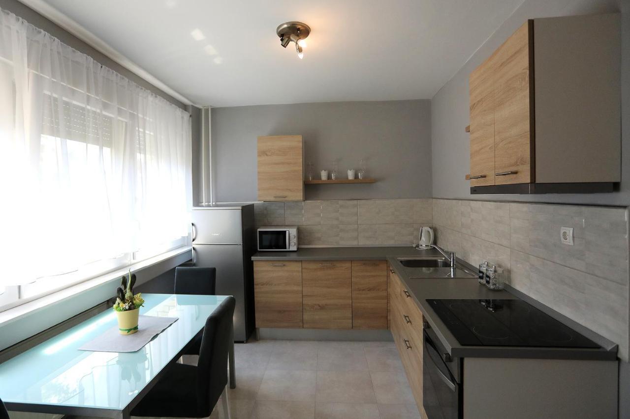 Studio Apartman Ana Osijek Extérieur photo